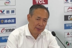 许利民：我们不能有一点风吹草动就垮了 今天上半场我们被摧毁了配图